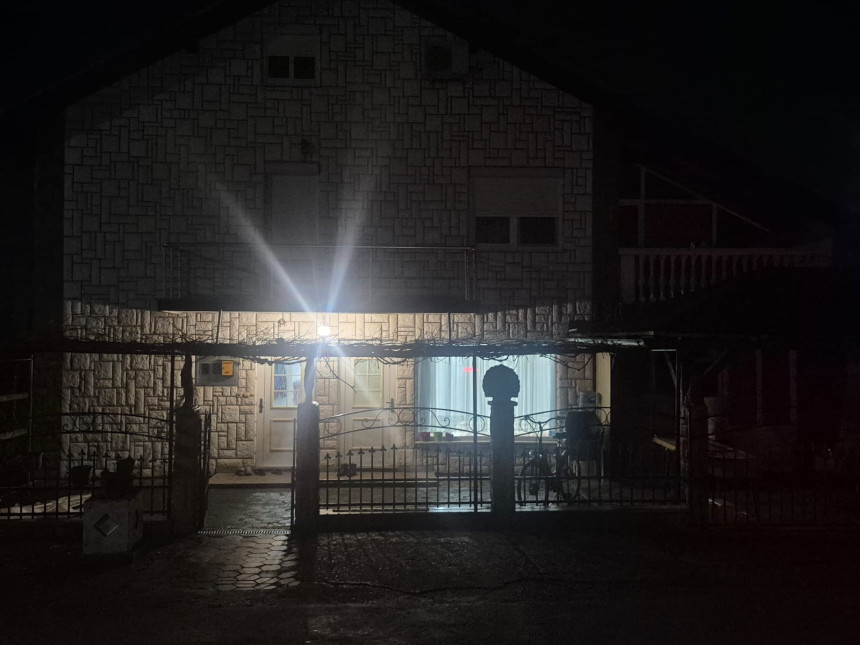 Privatna kuća SNSD odbornika u Zvorniku biračko mjesto