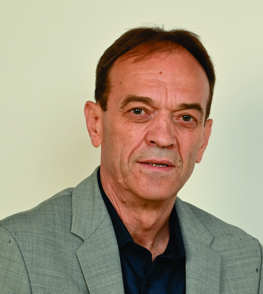 Лазаревић се повукао у корист кандидата СДС Бранка Блануше