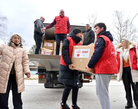 Помоћ за повратнике стигла и у Дрвар и Босански Петровац 