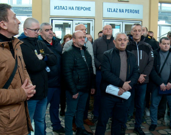 Radnici “Željeznica RS” traže veće plate ili idu u štrajk