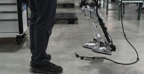 Sad malo obrnuto: U AI revoluciji roboti iznajmljuju ljude