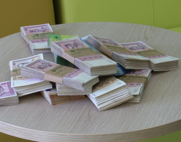 Novac bez kriterijuma dijele šakom i kapom, hoće li biti reakcije?