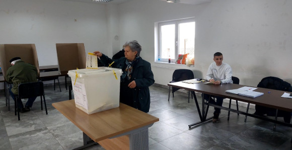 Ukupna izlasnost do 15h na 136 biračkih mjesta 38,31%