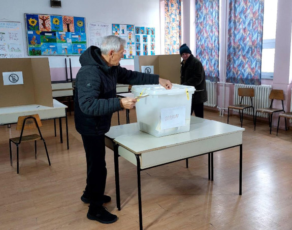 Biračka mjesta u Prijedoru otvorena na vrijeme