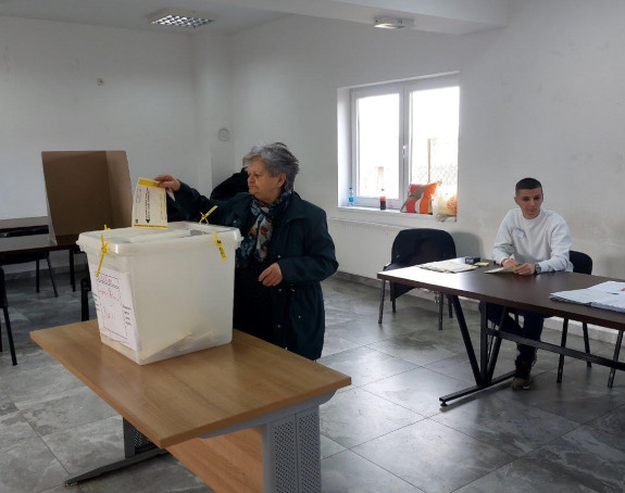 Ukupna izlasnost do 15h na 136 biračkih mjesta 38,31%