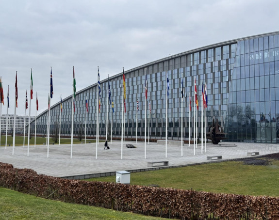 SAD će predati dva komandna mjesta NATO Evropljanima