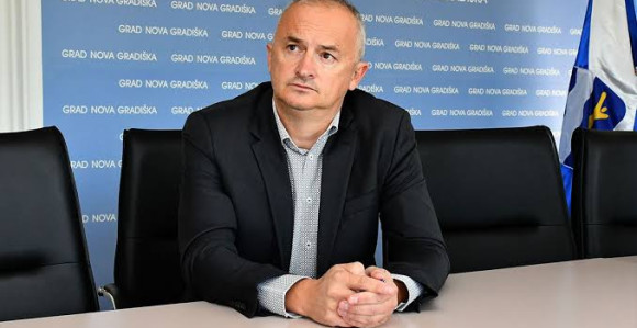 Gradonačelnik Nove Gradiške uhapšen u akciji USKOK-a
