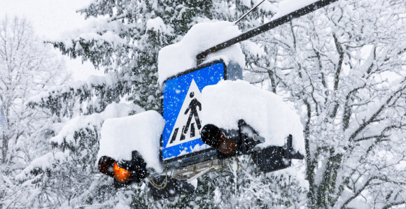 Nevrijeme već pravi haos po Srbiji, nestalo i struje (VIDEO)