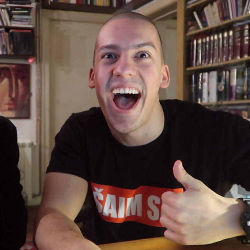 Zapaljen skupocjeni automobil Baka Prasetu