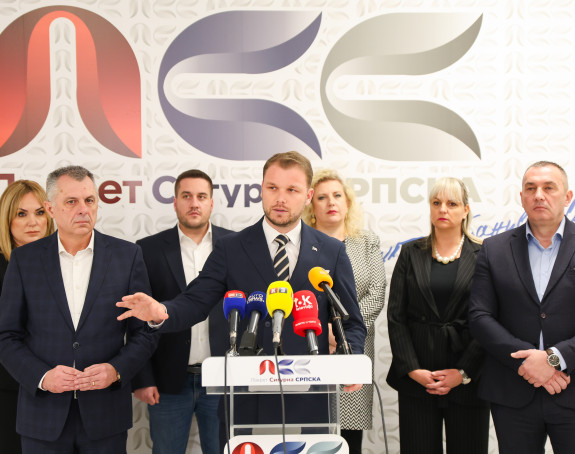 Pokret poziva opoziciju u jedinstven front