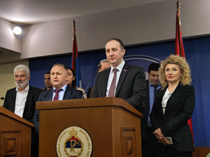 СДС предлаже НСРС Резолуцију о осуди величања усташке идеологије