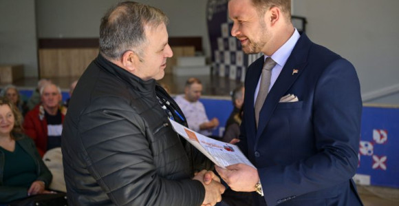 Za 50 porodica uručena rješenja za legalizaciju objekata