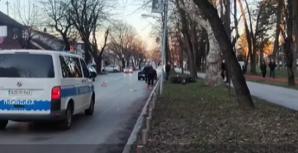 Sudar motocikla i auta u Banjaluci - dvoje povrijeđeno