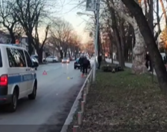 Sudar motocikla i auta u Banjaluci - dvoje povrijeđeno