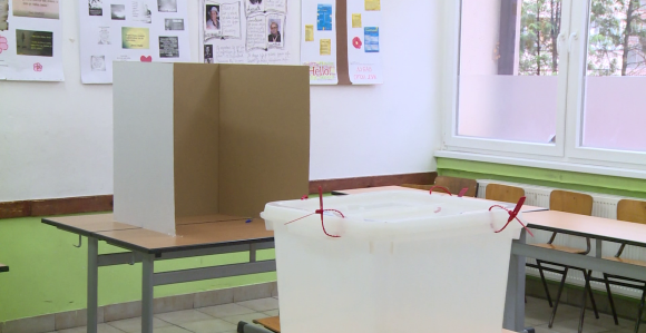 Zašto je BiH jedna od rijetkih zemalja u svijetu u kojoj političari kriju svoje rejtinge?