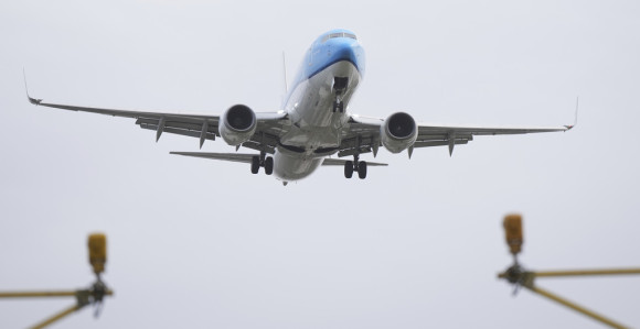 САД: Више од 5.000 летова отказано због невремена и вејавице