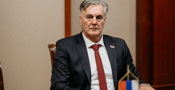 Predsjednik Srpske Siniša Karan otpušten iz UKC-a Republike Srpske