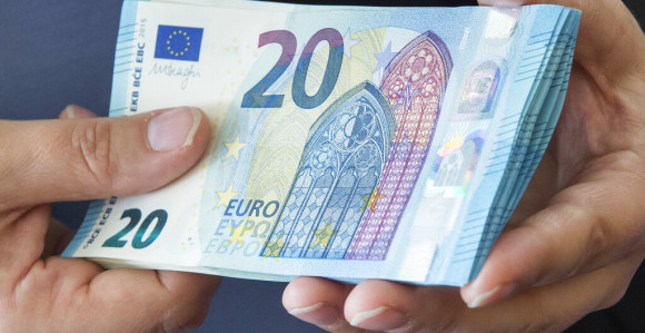 Lete, lete pare: One su najveće kraljice bakšiša na estradi