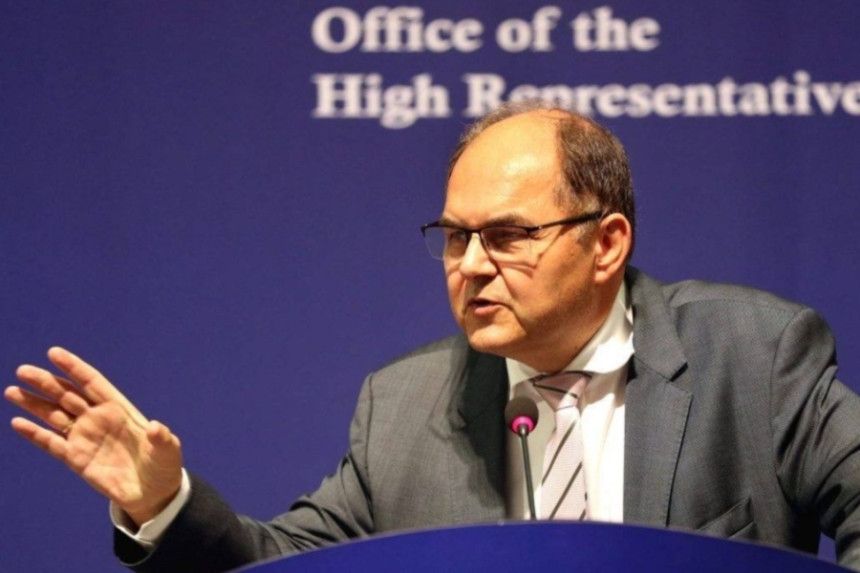 Amidžiću dat rok da obezbijedi novac za skenere