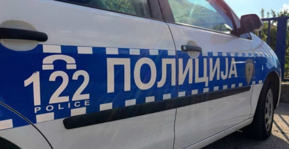 Rogatica: Zapaljen automobil pored puta, u toku istraga