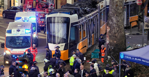 Dvije osobe poginule, 38 povrijeđeno u udesu tramvaja