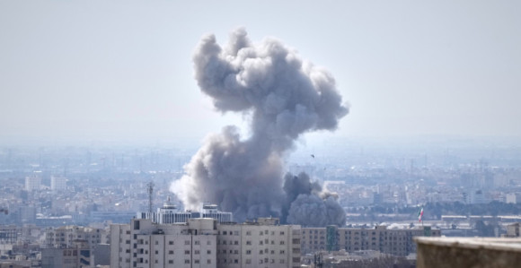 Napadnut kompleks rukovodstva Irana u Teheranu