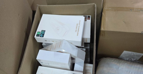 Službenici UIO BiH zaplijenili robu za internet prodaju