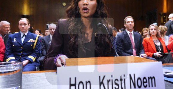 Кристи Ноем напушта мјесто министарке унутрашње безбједности САД