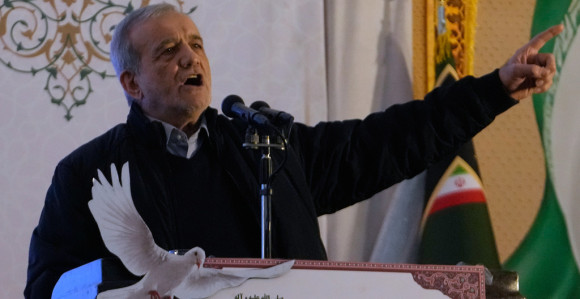 Иран неће нападати сусједе осим ако га они не нападну први