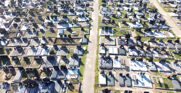 Stigao novi trend: QR kodovi na spomenicima