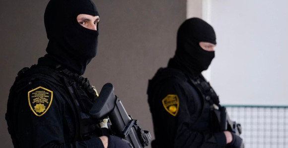 Afera stara devizna štednja: FUP uhapsio dvije osobe