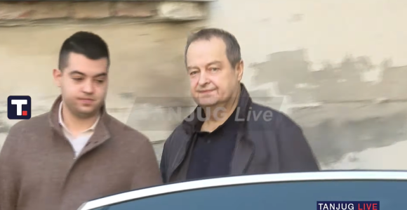 Ивица Дачић изашао из болнице након скоро двије седмице