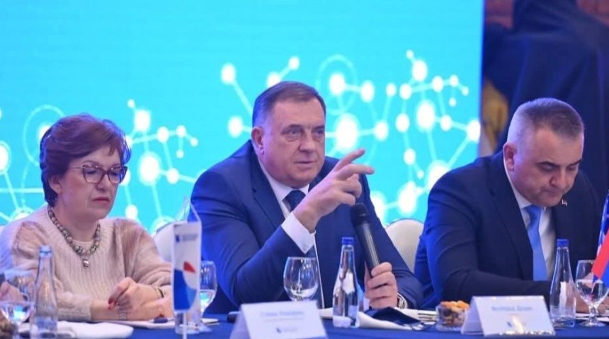 "Lažni car Šćepan Mali i njegovo lažno predstavljanje"