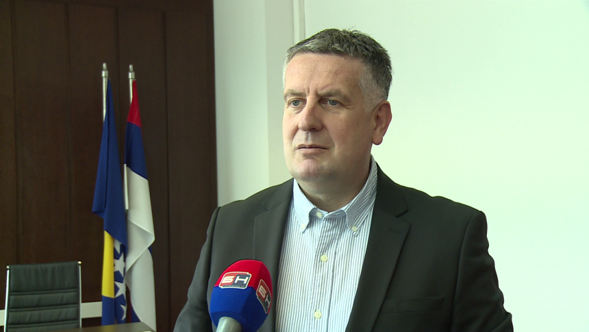 Blamaža Minića i poniženje institucija u režiji SNSD-a