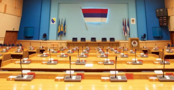 Novi cirkus: Hitno zasjedanje NSRS radi ostavke Minića