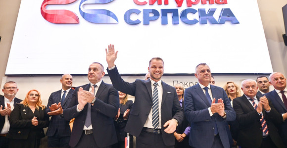 PSS: Ljudi, igrate se sa institucijama Republike Srpske