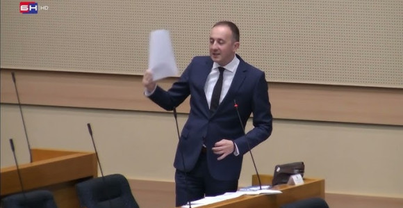 Bodiroga: Veličanje ustaštva na javnom mjestu treba da bude kažnjeno zatvorom do 5 godina (VIDEO)
