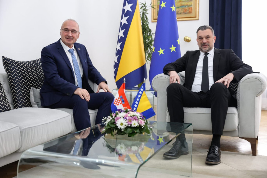 Konaković i Grlić Radman razgovarali i o prevoznicima