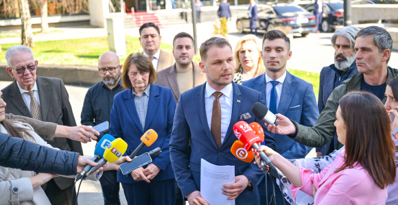 Stanivuković poziva Stevandića: Hitno u proceduru i zakon