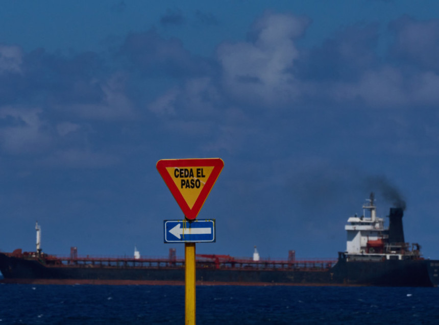 Ruski tanker plovi ka Kubi usred američke blokade