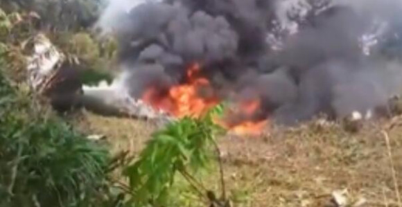 Pad vojnog aviona u Kolumbiji, nepoznat broj žrtava (VIDEO)