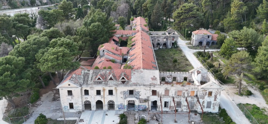 Simbol Jugoslavije srušen do temelja: Nestali Titovi hoteli