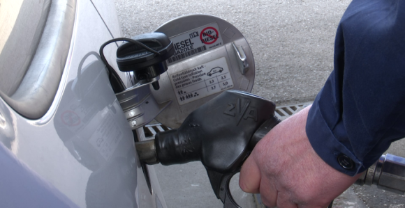 Рекордно висока цијена дизела у Калифорнији