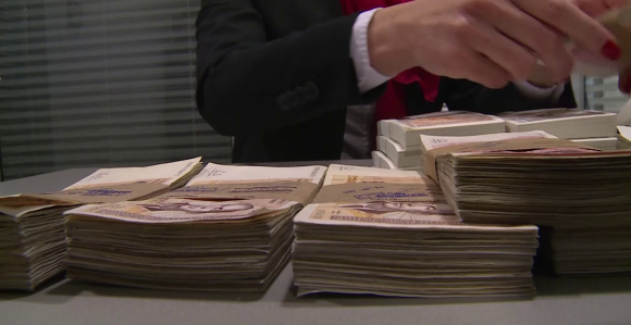 Po zelenaškoj kamati Srpska zadužena kako bi krpila prazan budžet u izbornoj godini