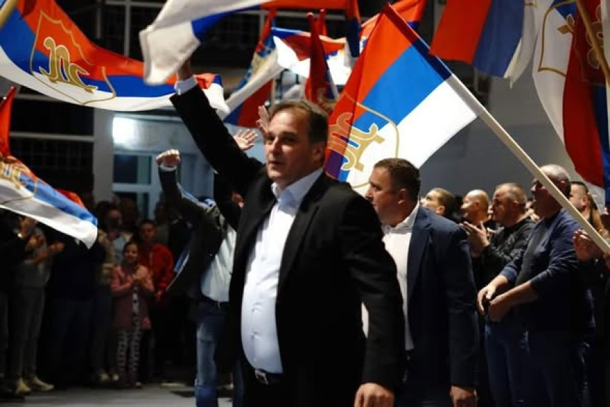 Članovi Skupštine i GO SDS-a iz Gacka dali ostavke