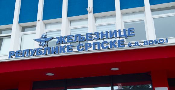 Stevanović prekršio obećanje, Sindikat ŽRS uputio poziv