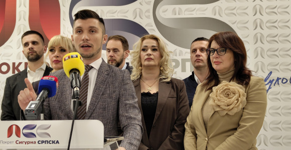 Погубна политика власти СНСД-а дошла на наплату (ВИДЕО)