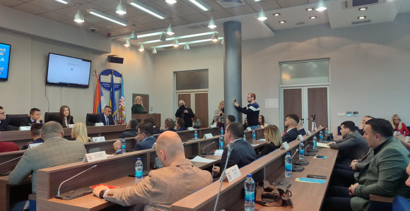 Verbalni sukob na gradskoj skupštini u Bijeljini - Voda najjeftinija u RS