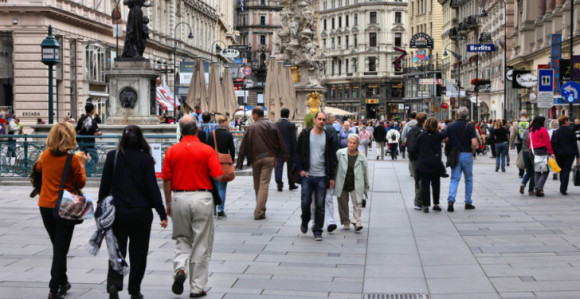 Беч забранио САД прелет преко Аустрије за војне операције