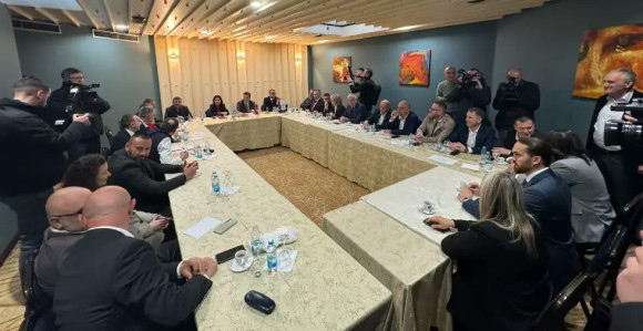 Opozicija u Republici Srpskoj lomi koplja preko leđa SDS-a